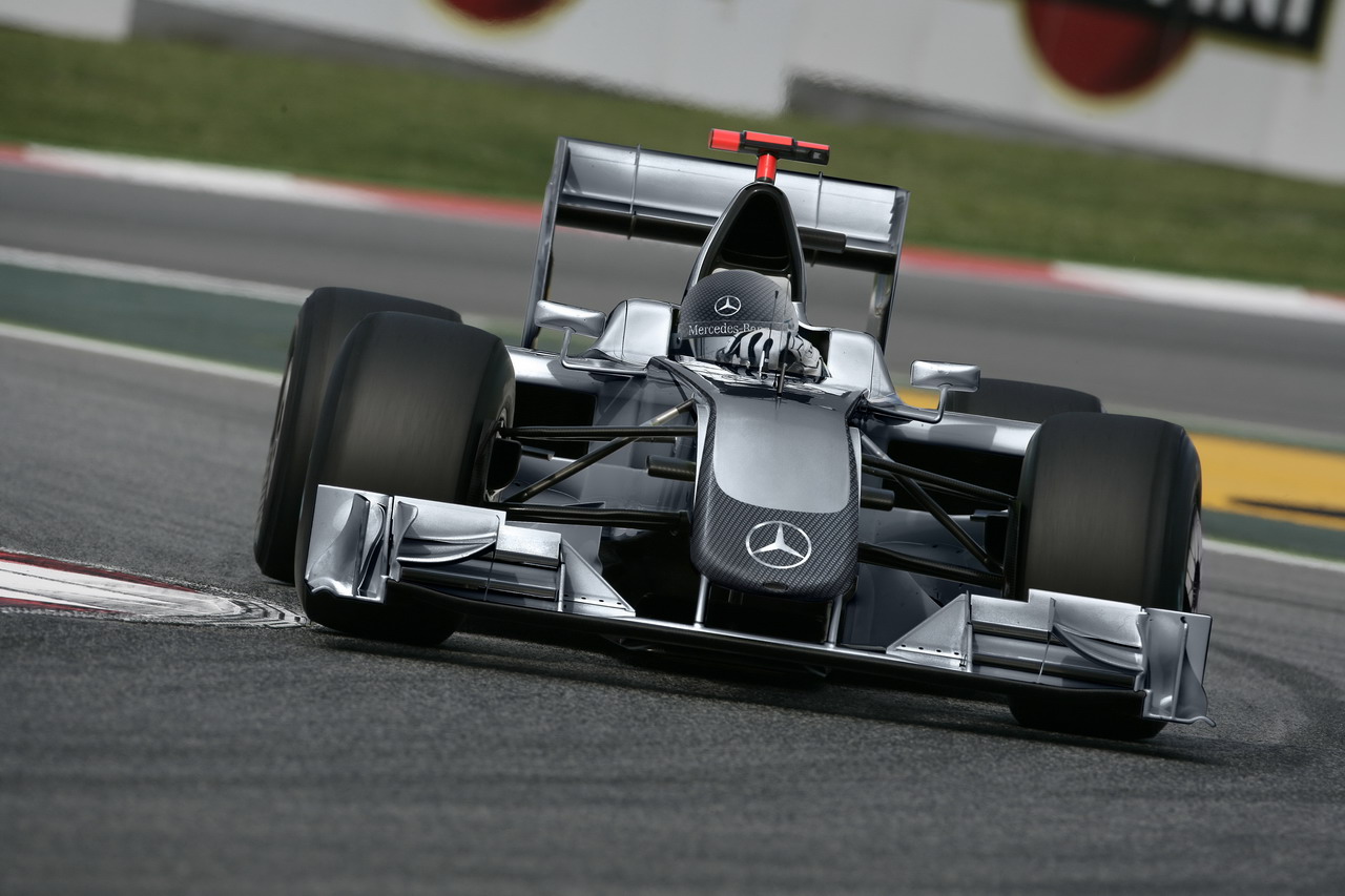mercedes-grand-prix-car-2010-photo